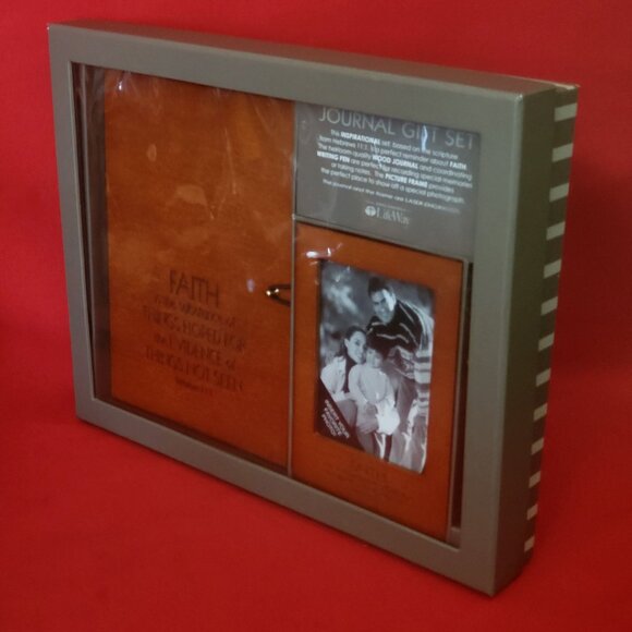 Lifeway Oak Journal Gift Set - Picture 12 of 13
